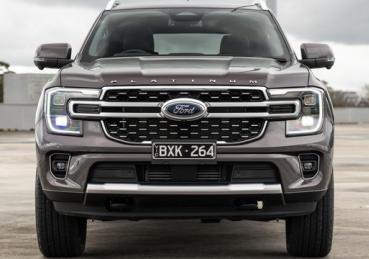 Đánh giá Ford Everest 2024: Có thêm phiên bản Platinum cao cấp với dàn nội thất đẳng cấp