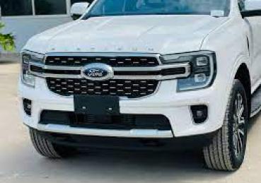 Everest Platinum màu trắng - Siêu phẩm mới nhà Ford