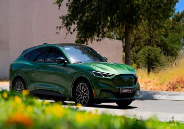 Ford Việt Nam điều chỉnh giá Mustang Mach - E xuống còn 1,699 tỷ đồng